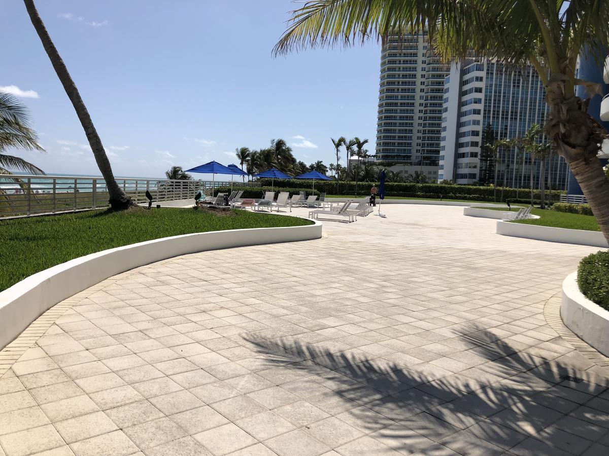 Apartment At The Beach North Bay Village Exterior photo